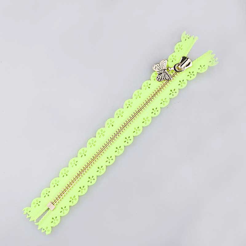 Y teeth gold lace cloth belt